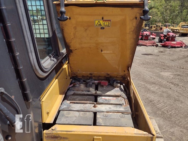 2014-caterpillar-d6t-xw-image-20