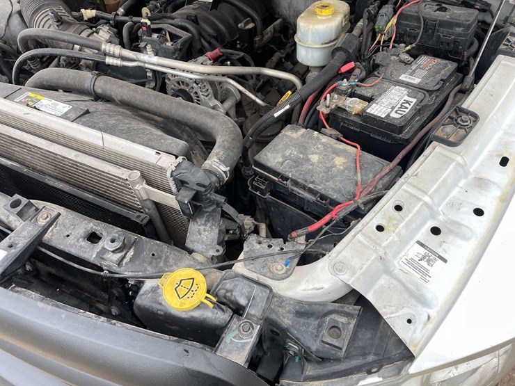 2015-dodge-ram-3500-image-114
