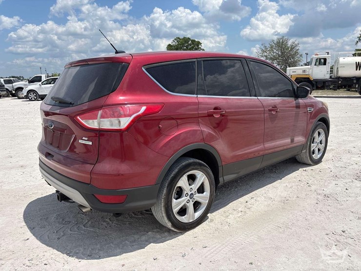 2014-ford-escape-image-3