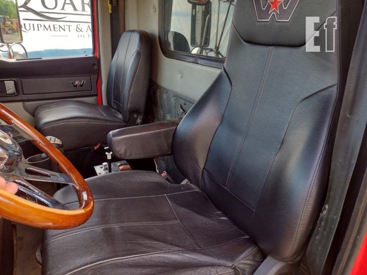 2019-western-star-4700-image-16