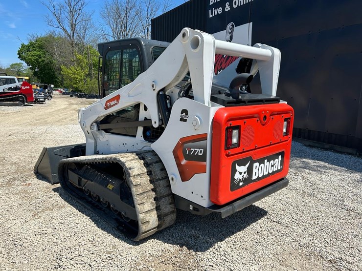 2023-bobcat-t770-image-2