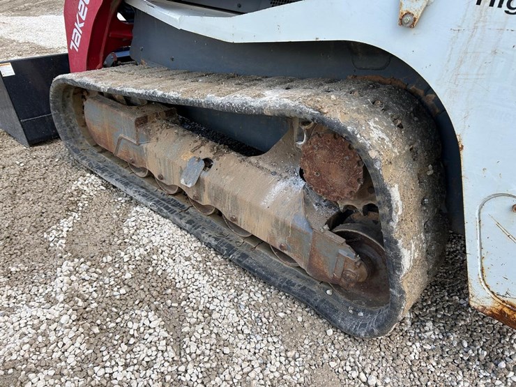 2017-takeuchi-tl12r2-image-17