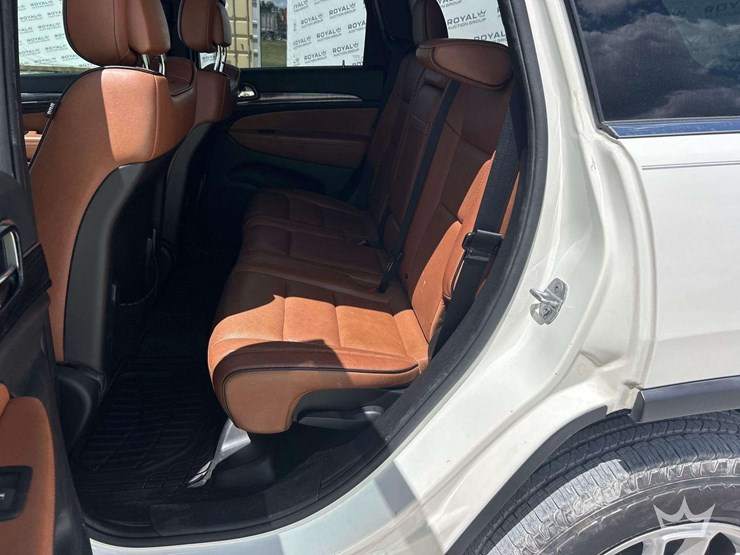 2012-jeep-grand-cherokee-image-18