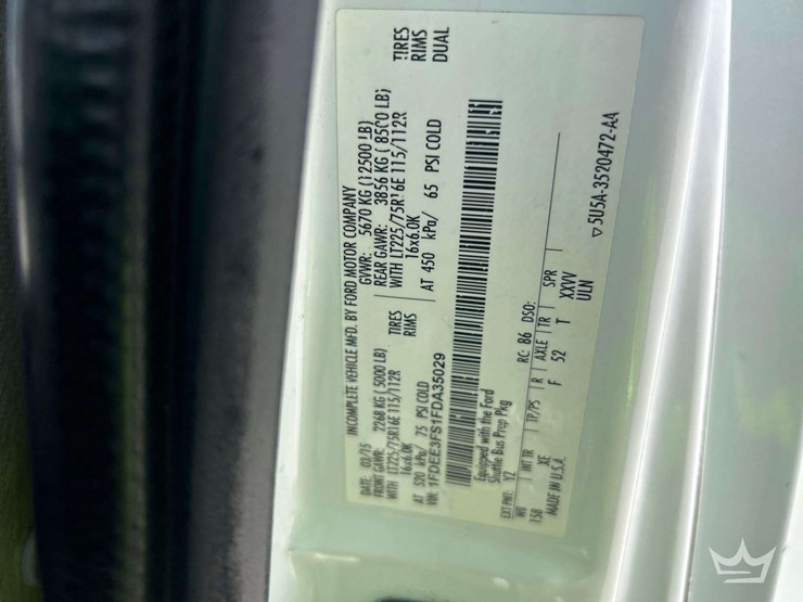 2015-ford-e450-image-5