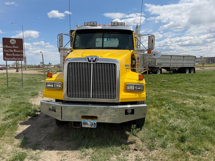2009-western-star-day-cab-image-6