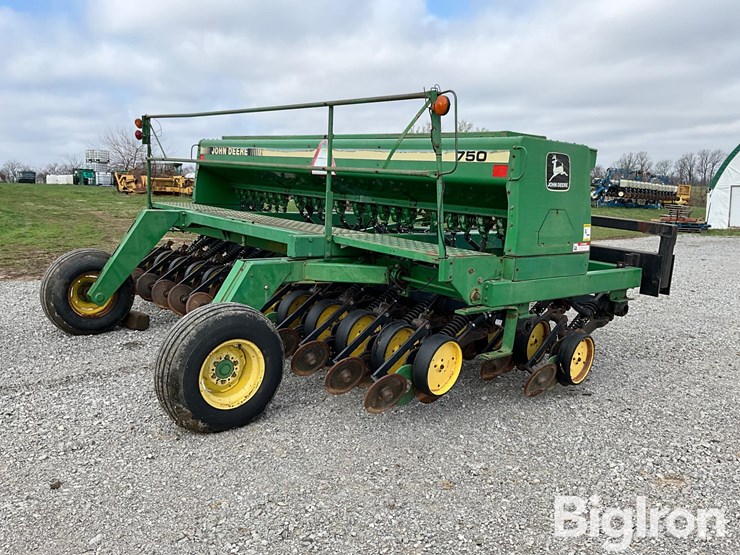 john-deere-750-image-5