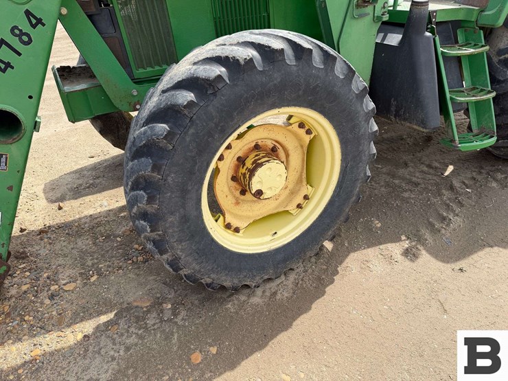 john-deere-7405-image-10