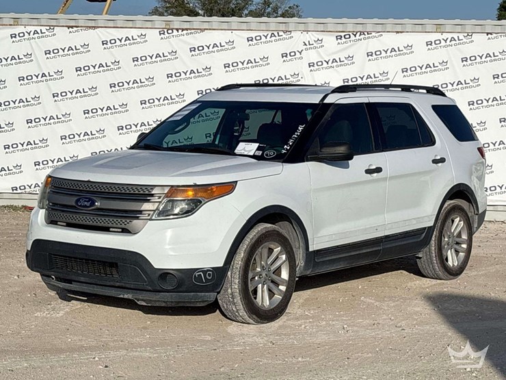2015-ford-explorer-image-1