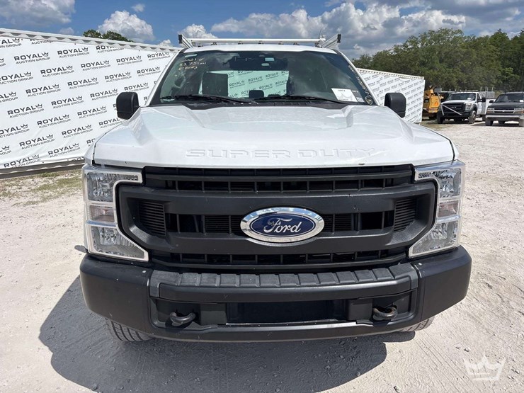2021-ford-f250-image-39