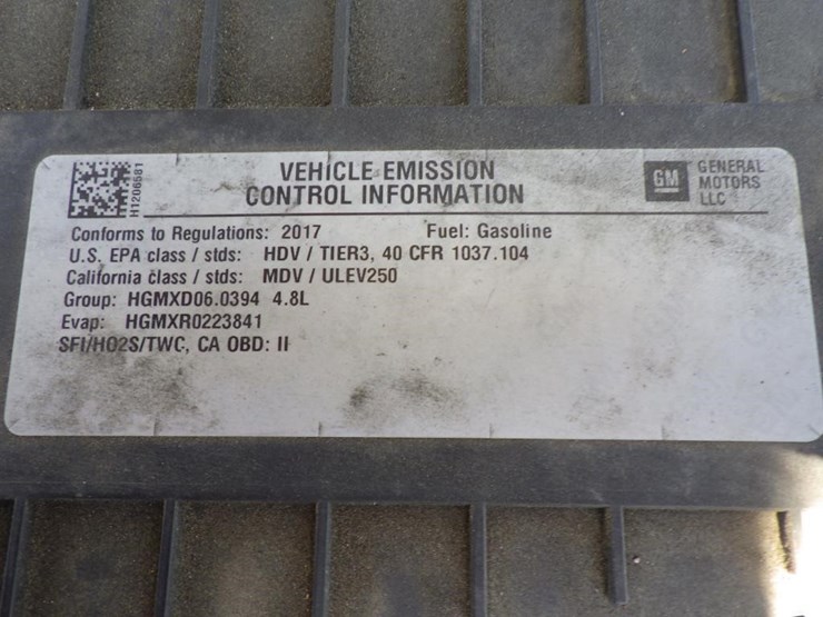 2017-chevrolet-express-2500-image-12