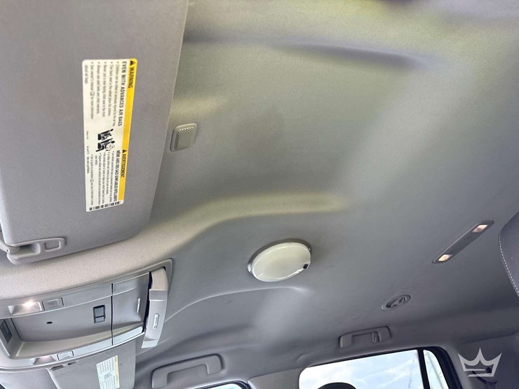 2016-chevrolet-tahoe-image-18