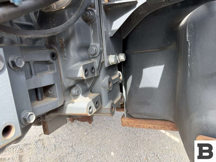 2013-kubota-m110gx-image-56