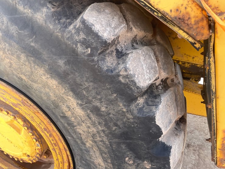volvo-a25-image-10