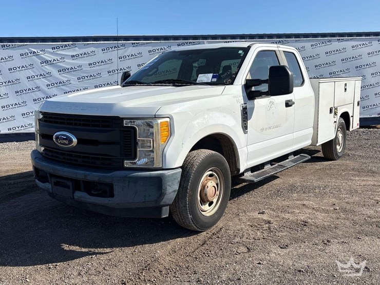 2017-ford-f250-image-1