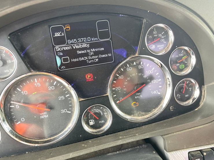 2015-kenworth-t880-image-95