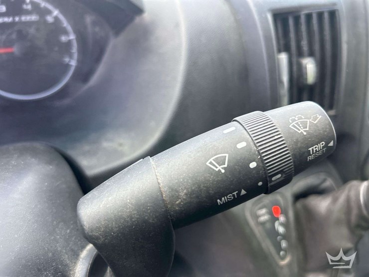 2022-ram-promaster-2500-image-14