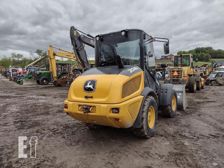deere-204l-image-43