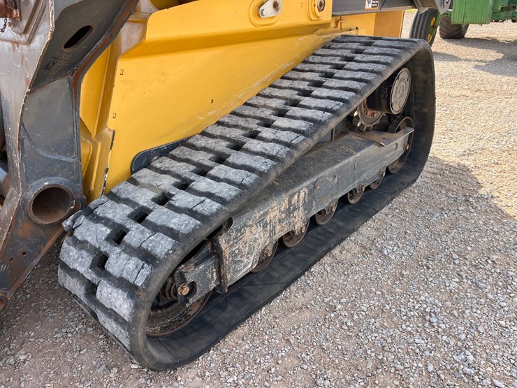 2019-deere-333g-image-2