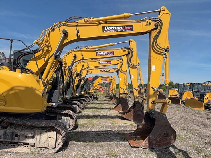 2023-kobelco-sk140sr-lc-7-image-19