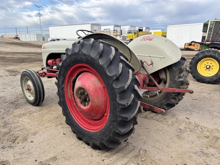 ford-8n-image-4