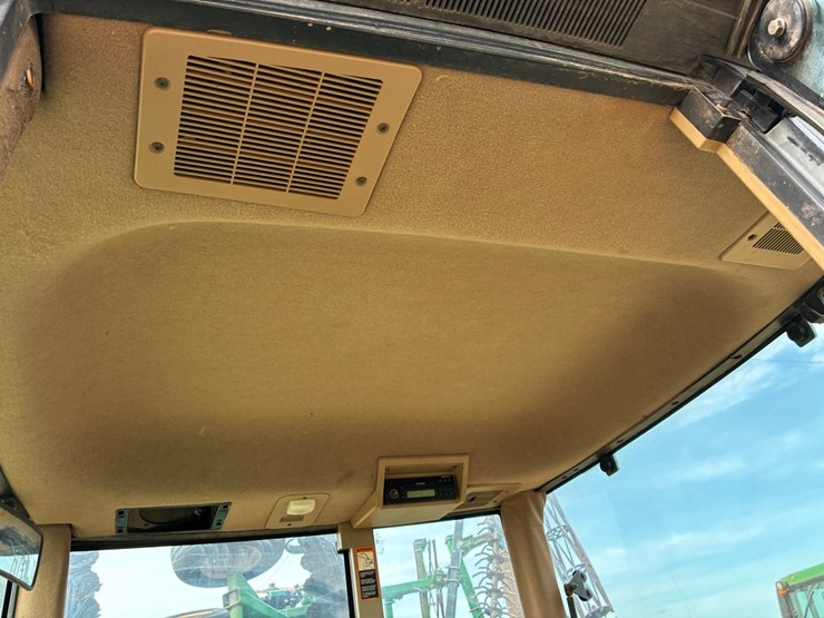 2000-john-deere-7610-image-12