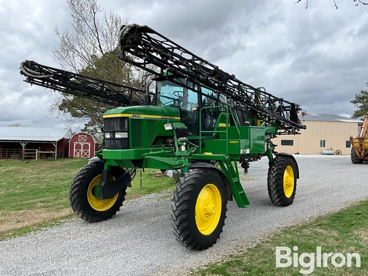 1999-john-deere-4700-image-1