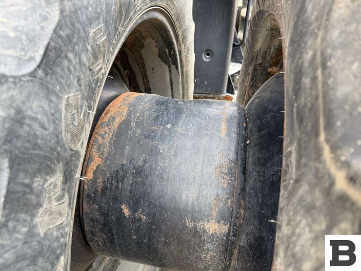 2018-case-ih-magnum-310-image-26