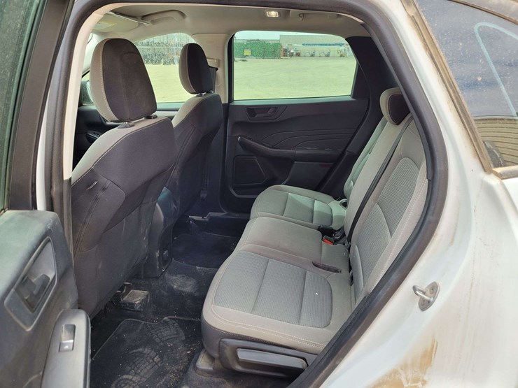 2021-ford-escape-image-11