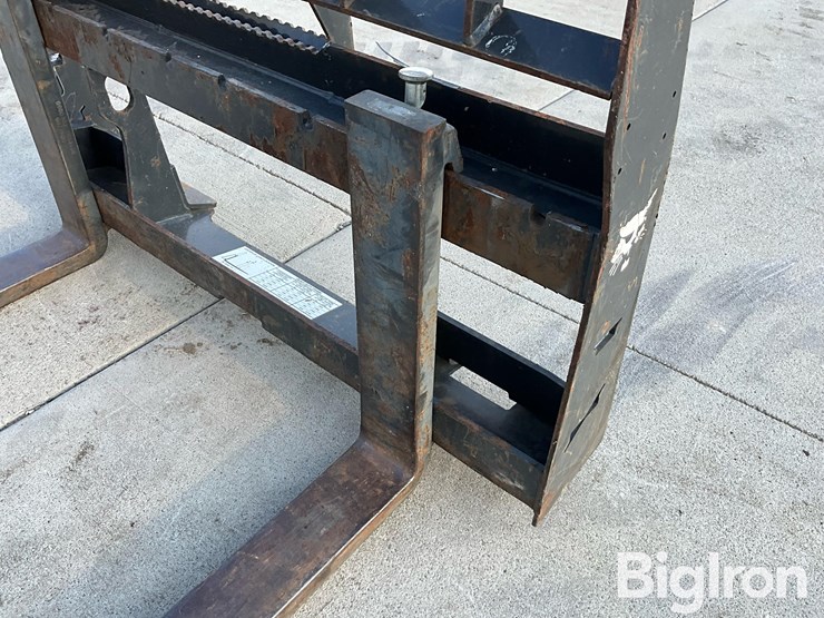 bobcat-pallet-fork-image-20