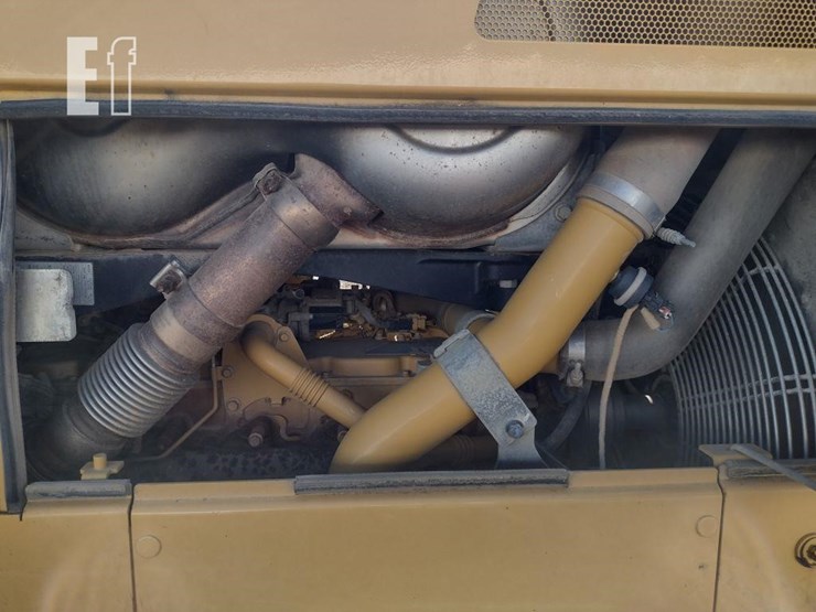 2017-caterpillar-d6n-xl-image-42