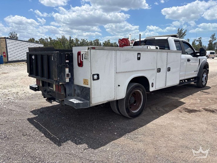 2019-ford-f450-image-3