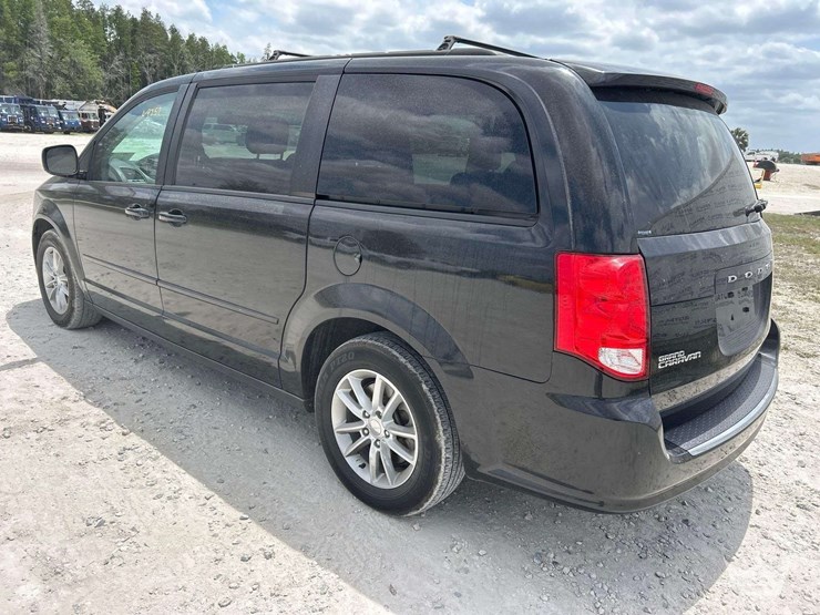 2016-dodge-grand-caravan-image-4