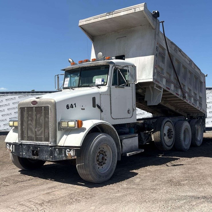 2005 PETERBILT 357