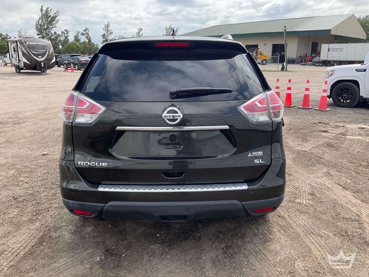 2015-nissan-rogue-image-25