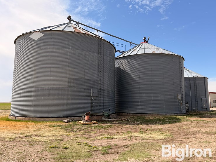 stor-mor-complete-grain-bin-set-up-image-3