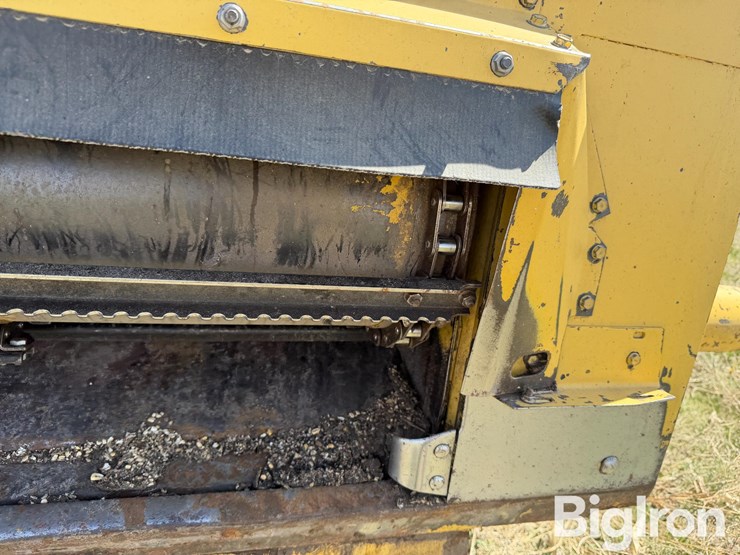 new-holland-tr86-image-11