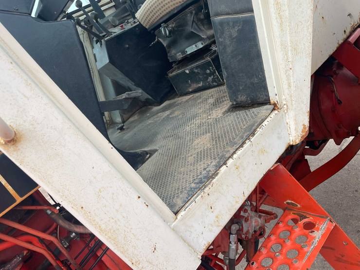 #4065-•-case-2390-tractor-image-75