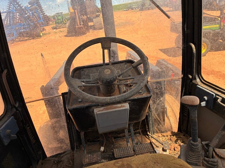 case-ih-4230-image-14