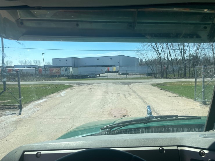 2013-mack-granite-104fr-image-112