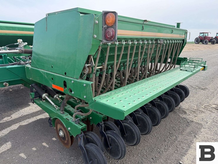 2012-great-plains-3s-3000hd-image-36