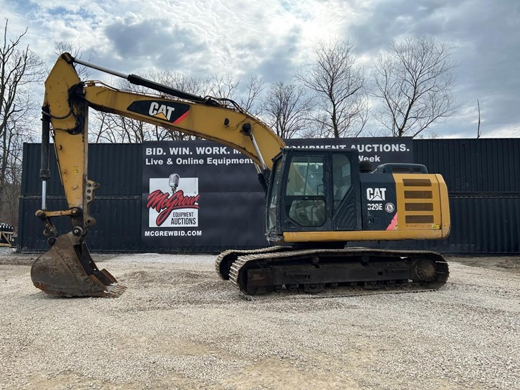 caterpillar-320el-image-1