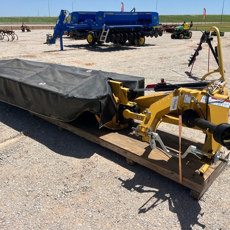 2021 VERMEER M7050