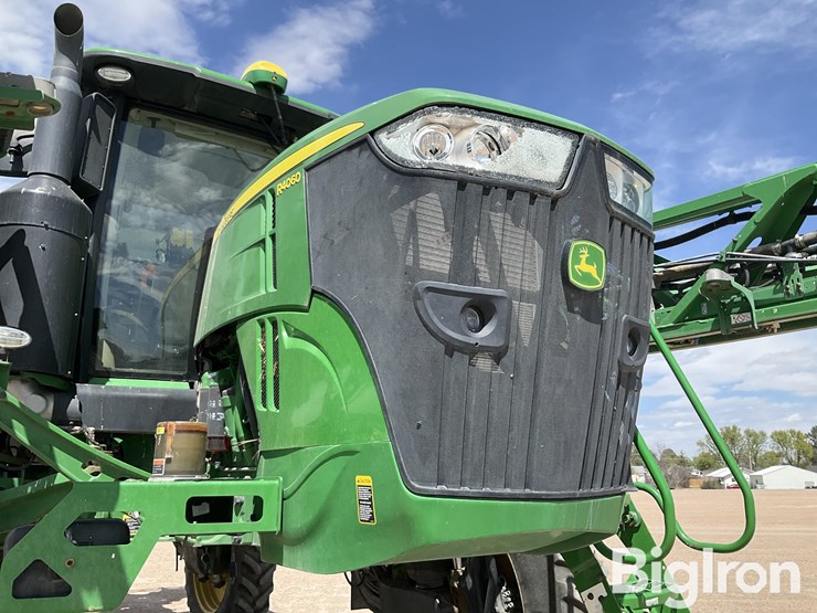 2020-john-deere-r4060-image-11