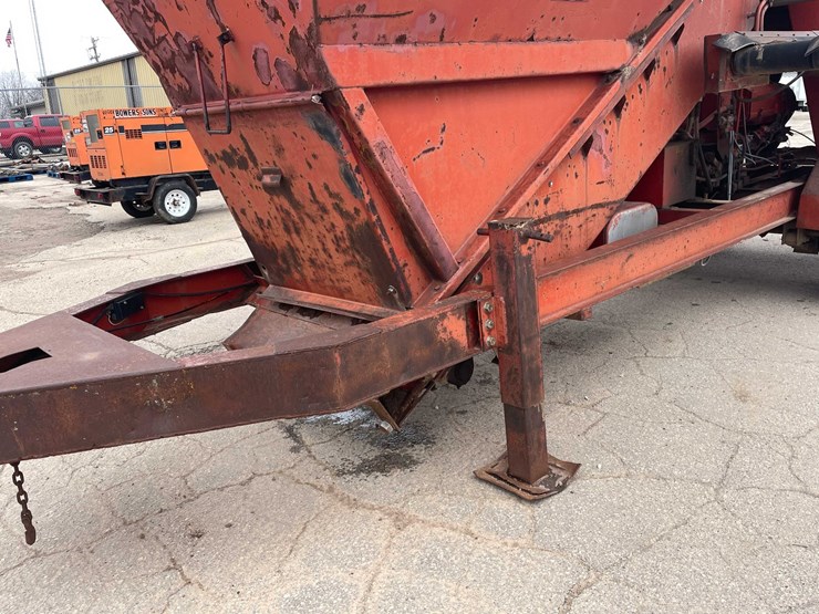 #4047-•-1991-royer-top-soil-shredder-image-21