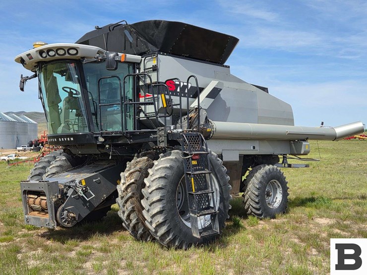 gleaner-s77-image-1