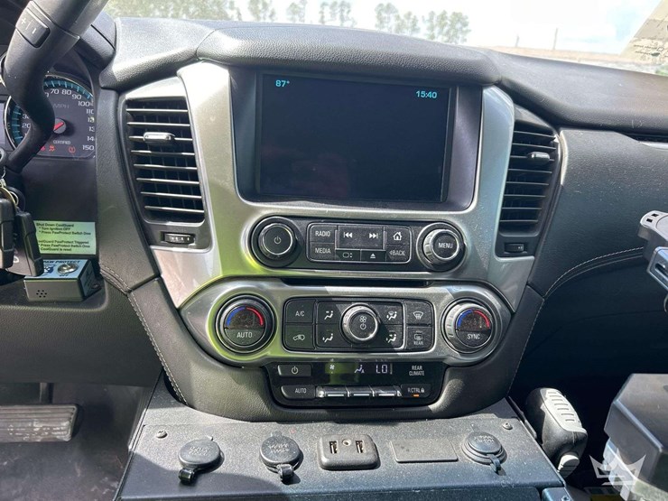 2020-chevrolet-tahoe-image-17