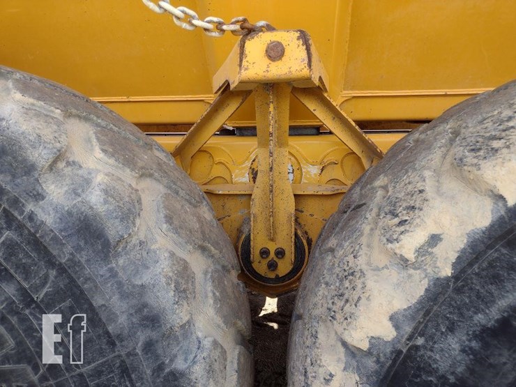 deere-300d-image-15