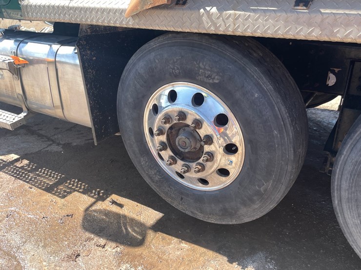 #4014-•-2013-quad-axle-mack-dump-truck-(has-wi-title)-image-15