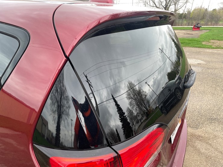 2018-chrysler-pacifica-image-23