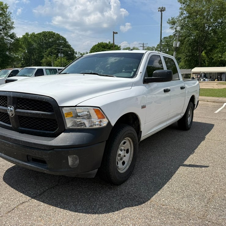 2016 DODGE 1500